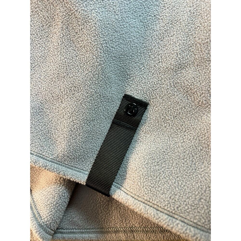 Lululemon Athletica Vinyasa Scarf One Size Gray Fleece Snap Buttons Versatile - Picture 8 of 10